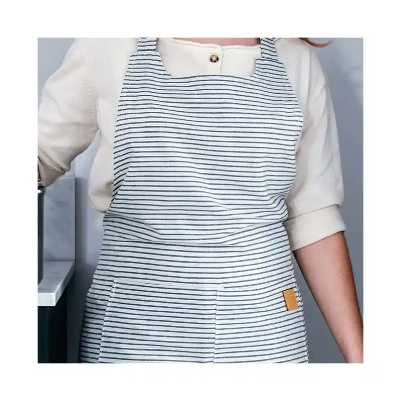 Delantal de Cocina Unisex | Diseño Sencillo, Elegante y Original | 68 x 83 cm | Blanco y Azul con Rayas | Delantal Lacor Últimas Unidades
