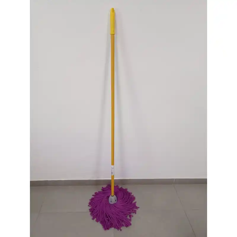 Certificado Fregona Microfibra MAX Pro de Hilo Morado + Palo amarillo 140 cm, Rosca Universal, No Ralla el Suelo, Suelos Lisos No Rugosos